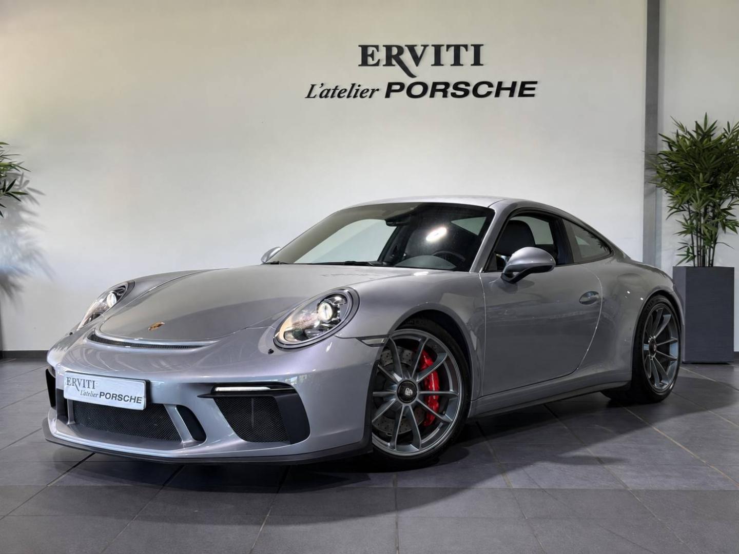PORSCHE 911 Coupe