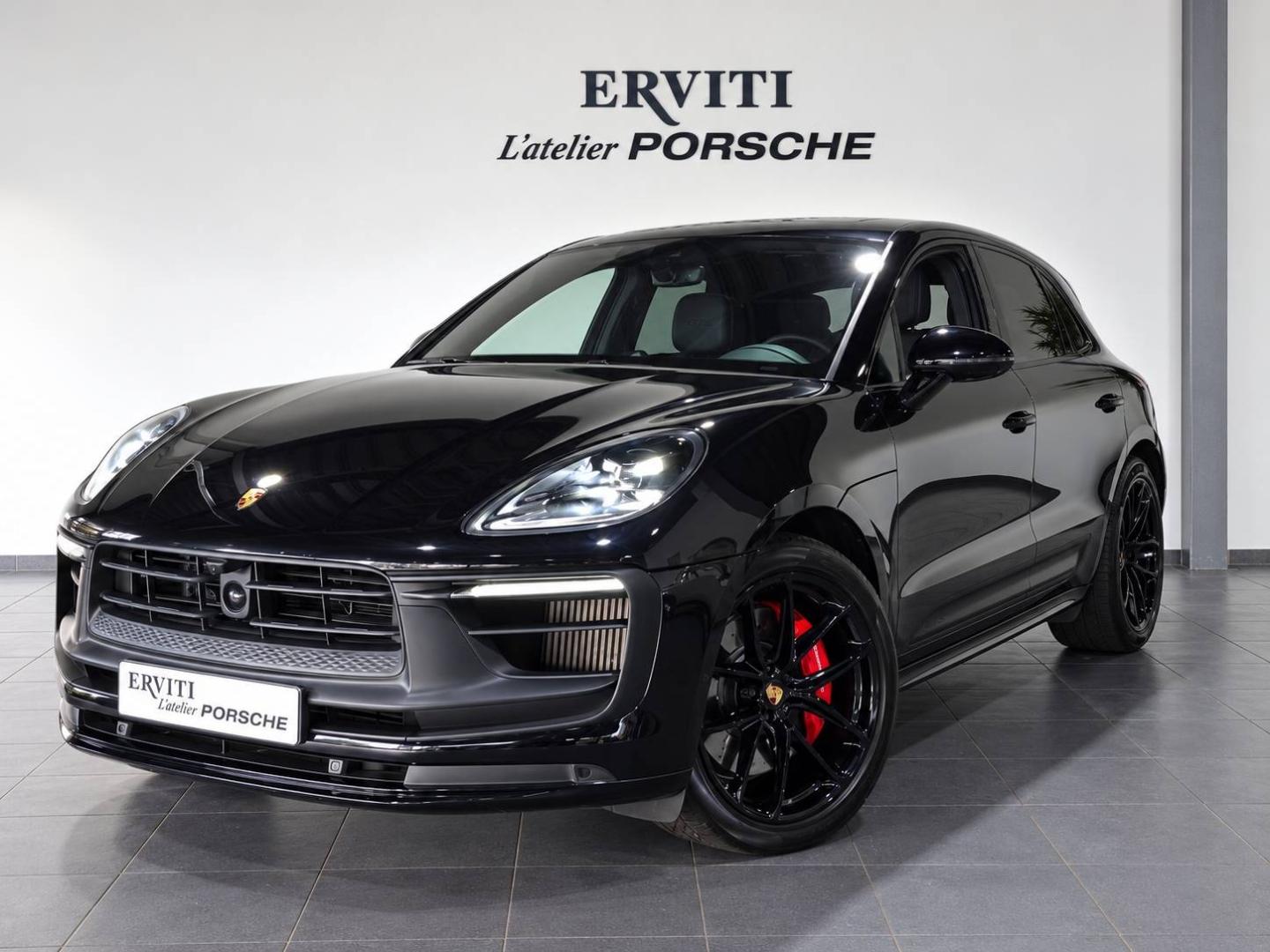 PORSCHE Macan